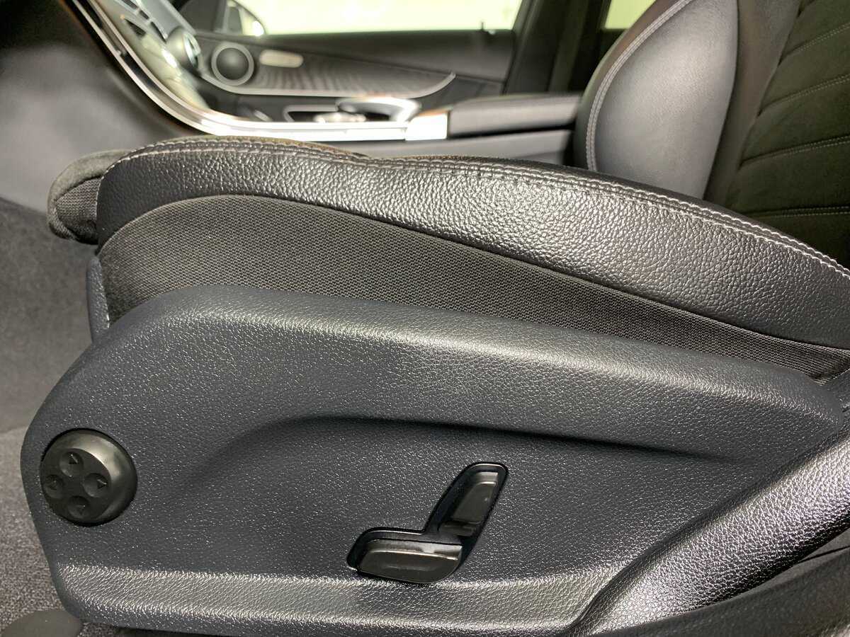 Купить Mercedes-Benz C-Класс с пробегом. Фото: #16