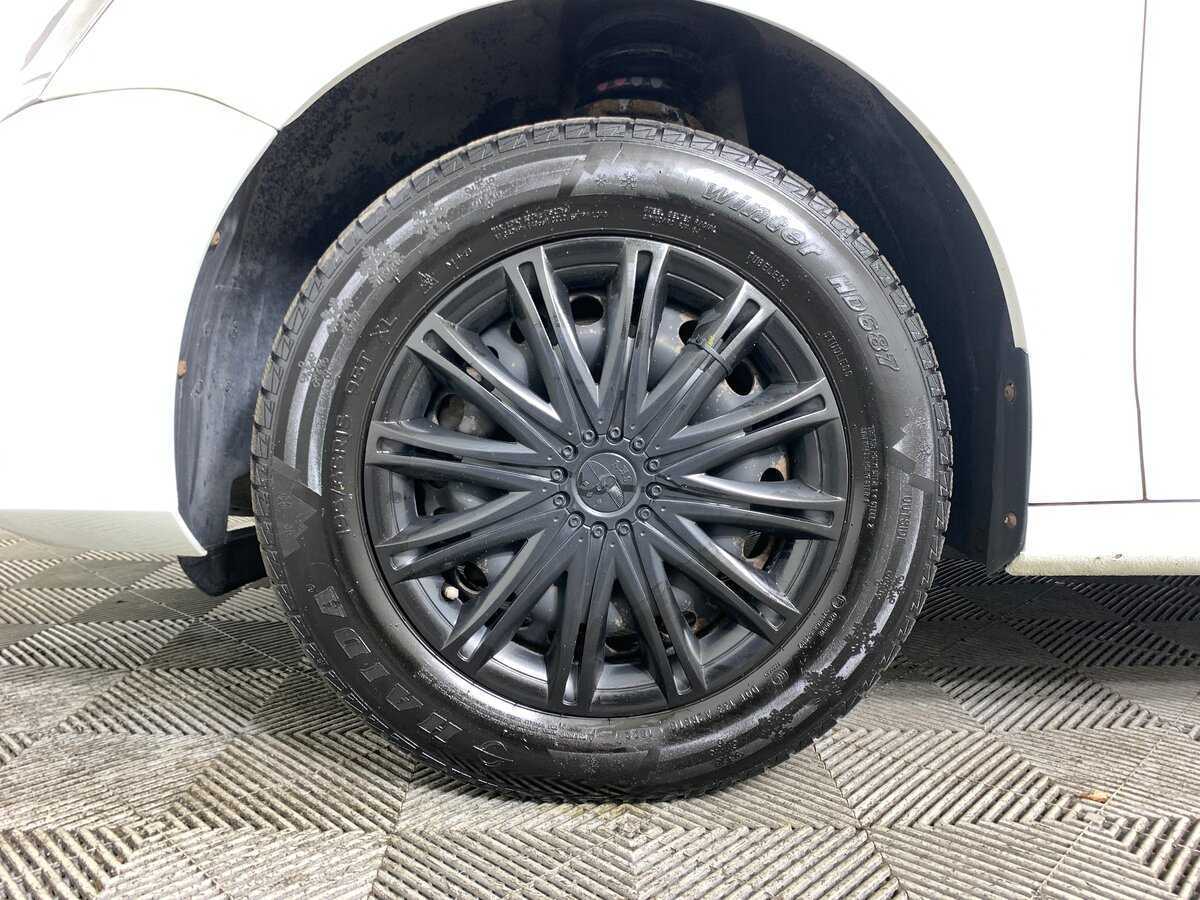 Купить Volkswagen Jetta с пробегом. Фото: #8