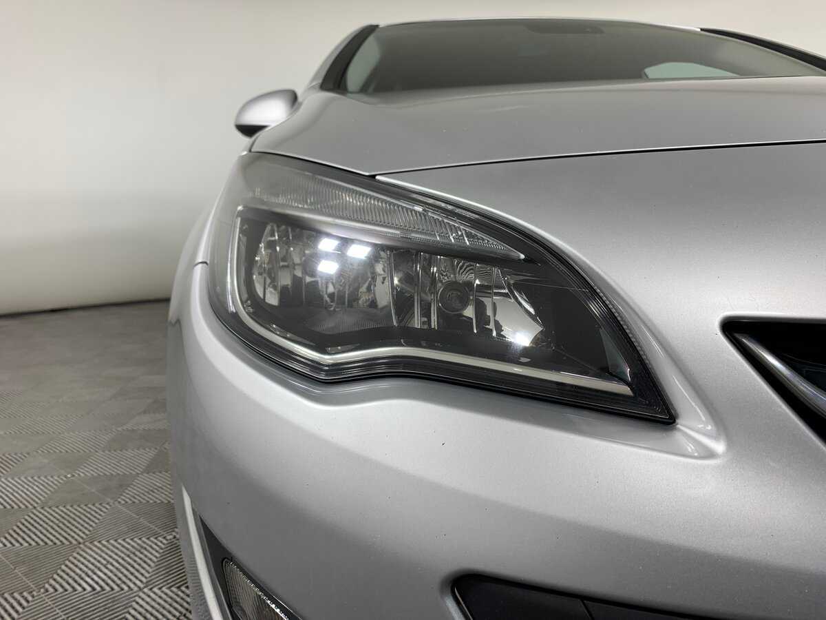 Купить Opel Astra с пробегом. Фото: #9