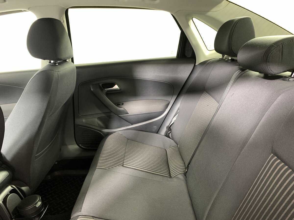 Купить Volkswagen Polo с пробегом. Фото: #17