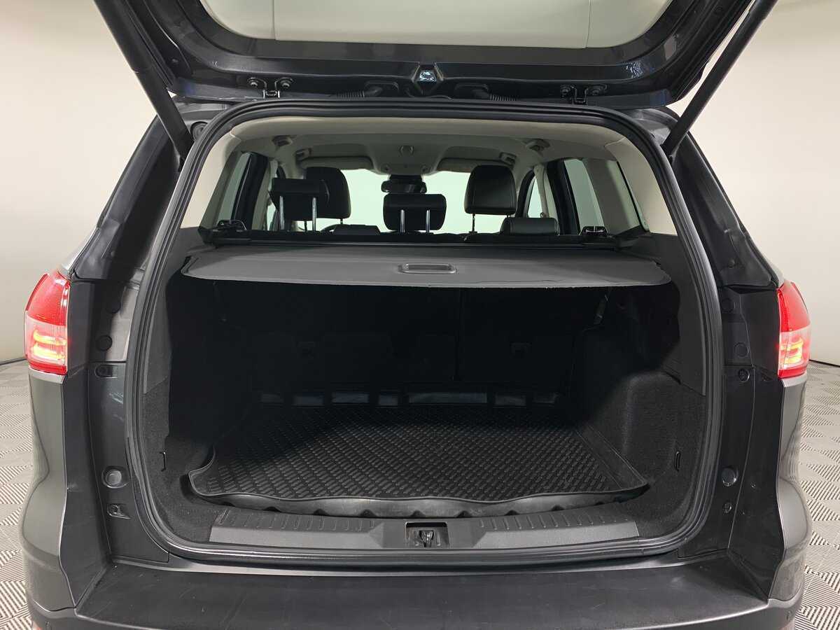 Купить Ford Kuga с пробегом. Фото: #19