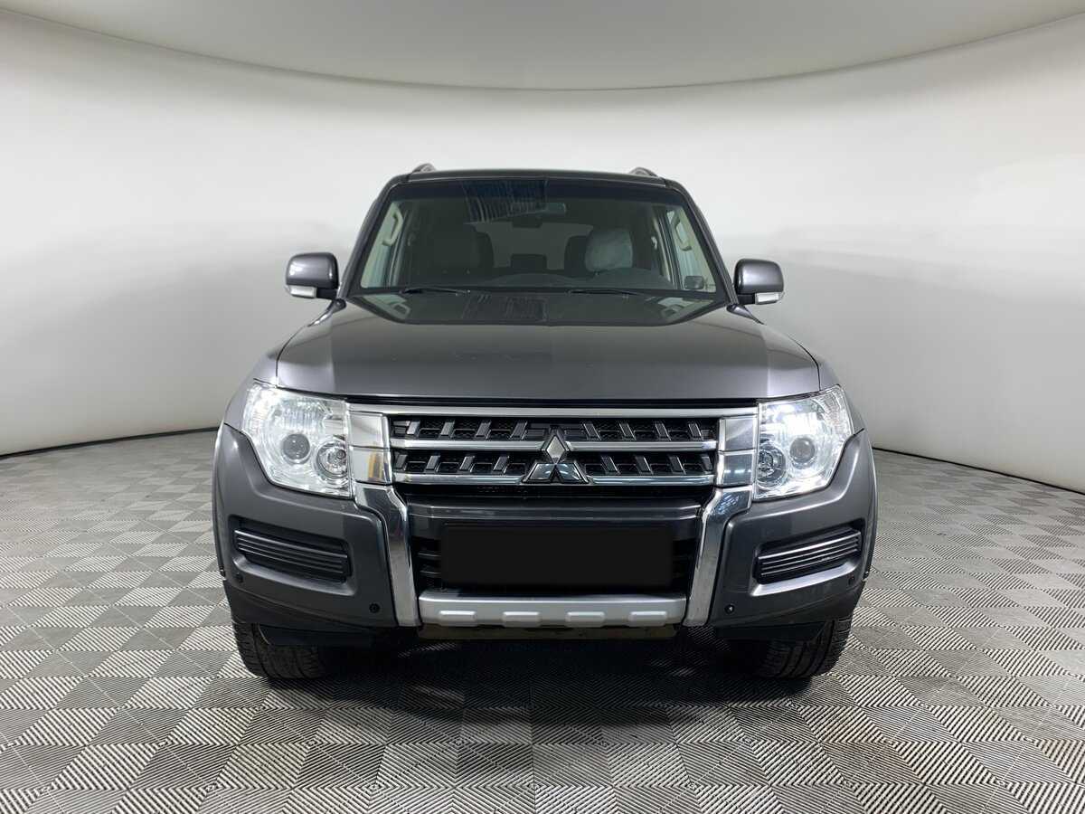 Купить Mitsubishi Pajero с пробегом. Фото: #1