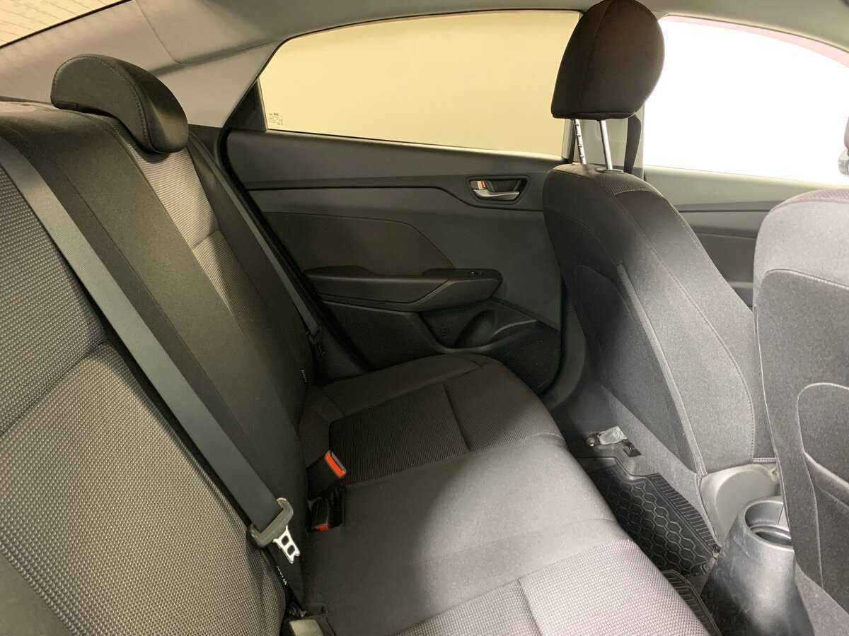 Купить Hyundai Solaris с пробегом. Фото: #16