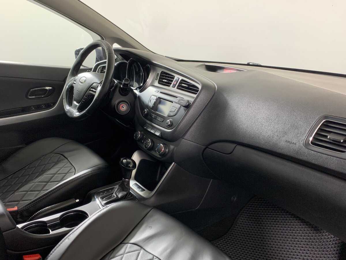 Купить Kia Ceed с пробегом. Фото: #17