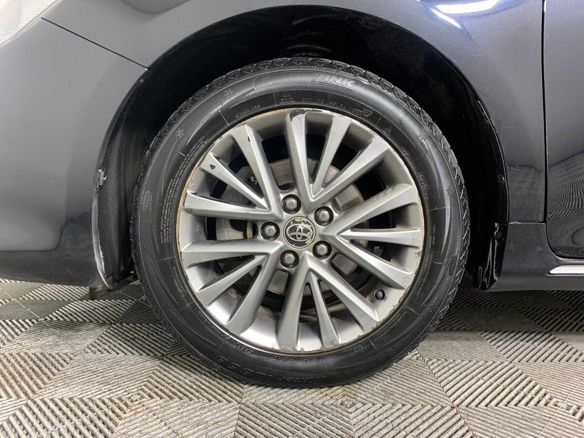 Купить Toyota Camry с пробегом. Фото: #8