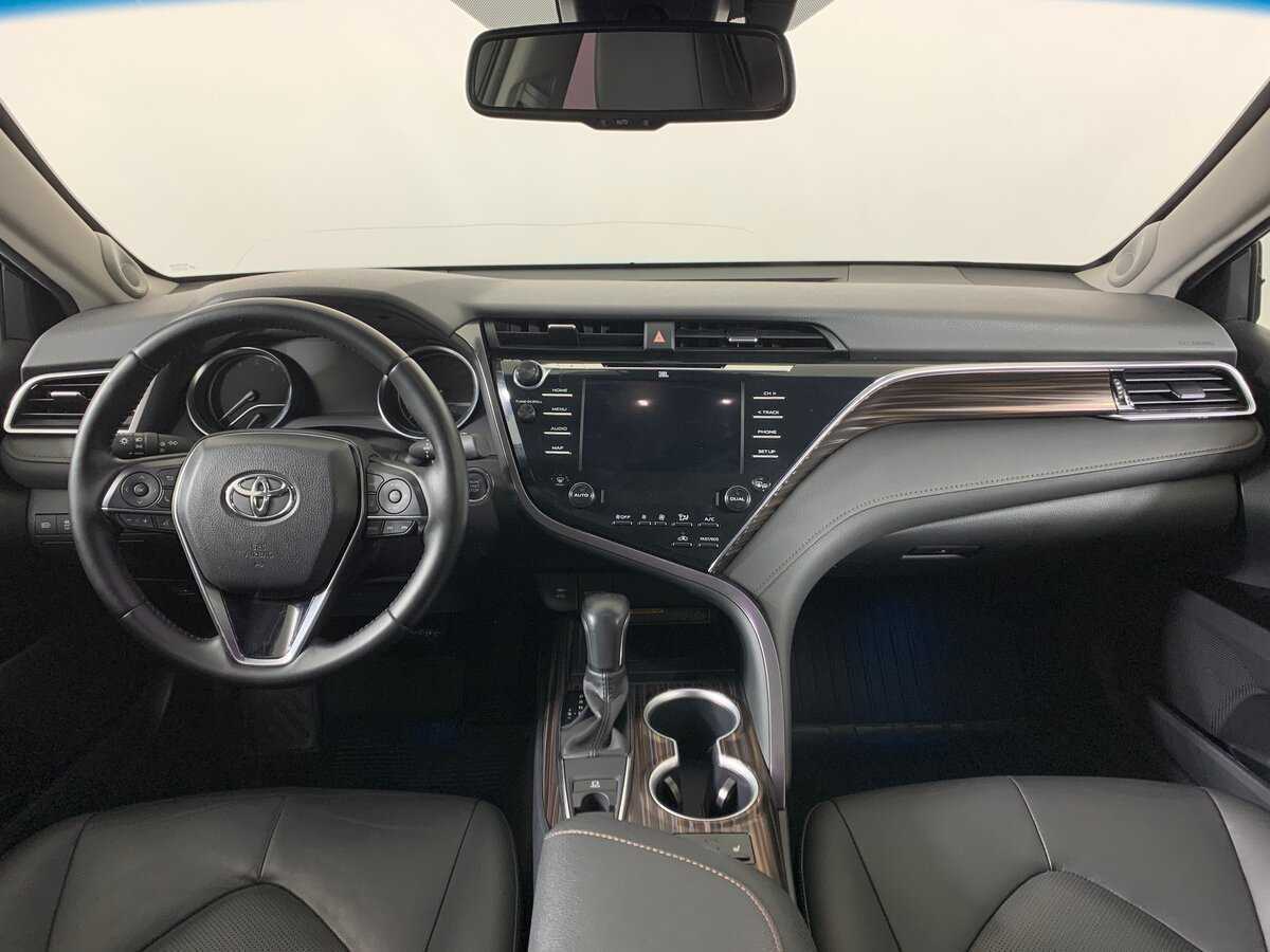 Купить Toyota Camry с пробегом. Фото: #12
