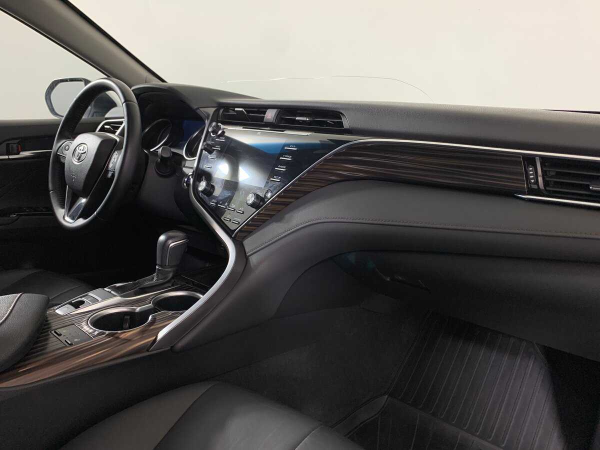 Купить Toyota Camry с пробегом. Фото: #13
