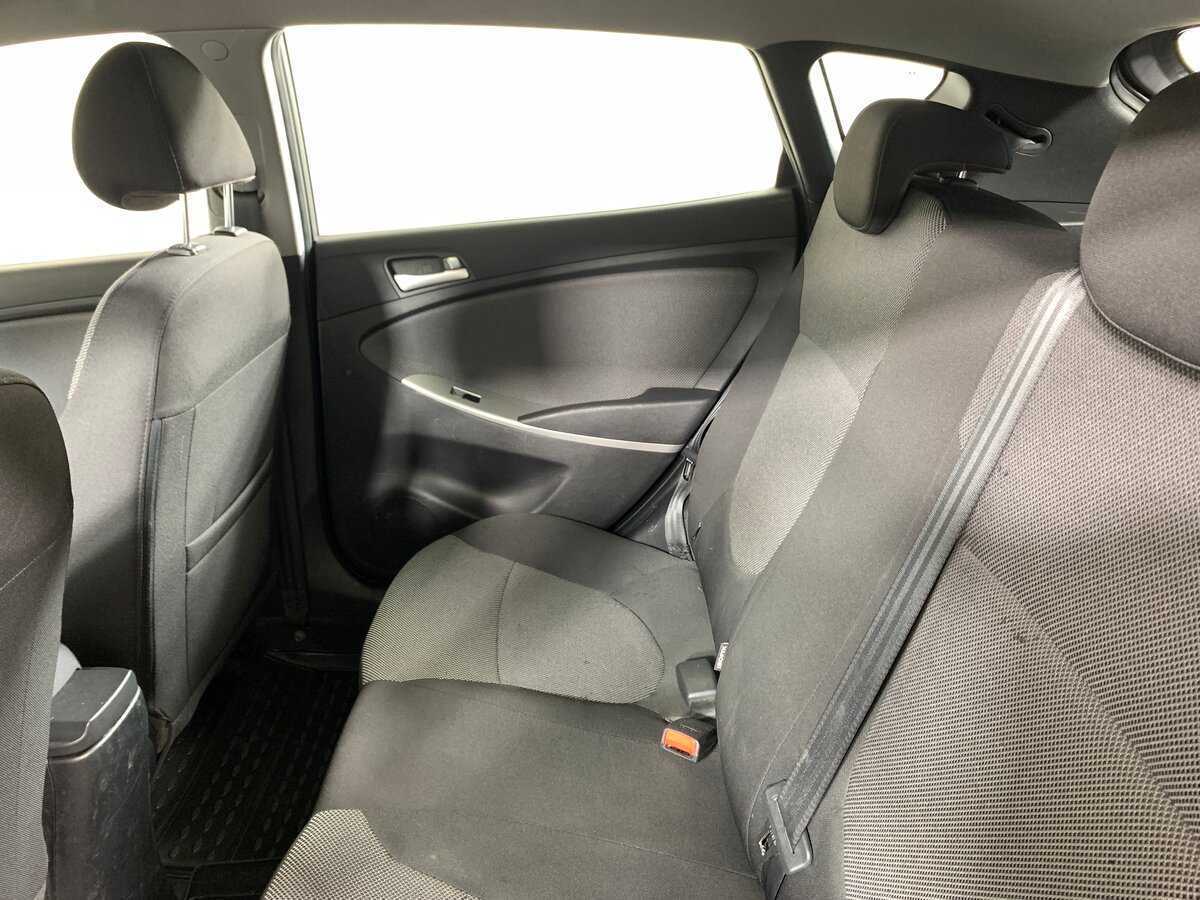 Купить Hyundai Solaris с пробегом. Фото: #15