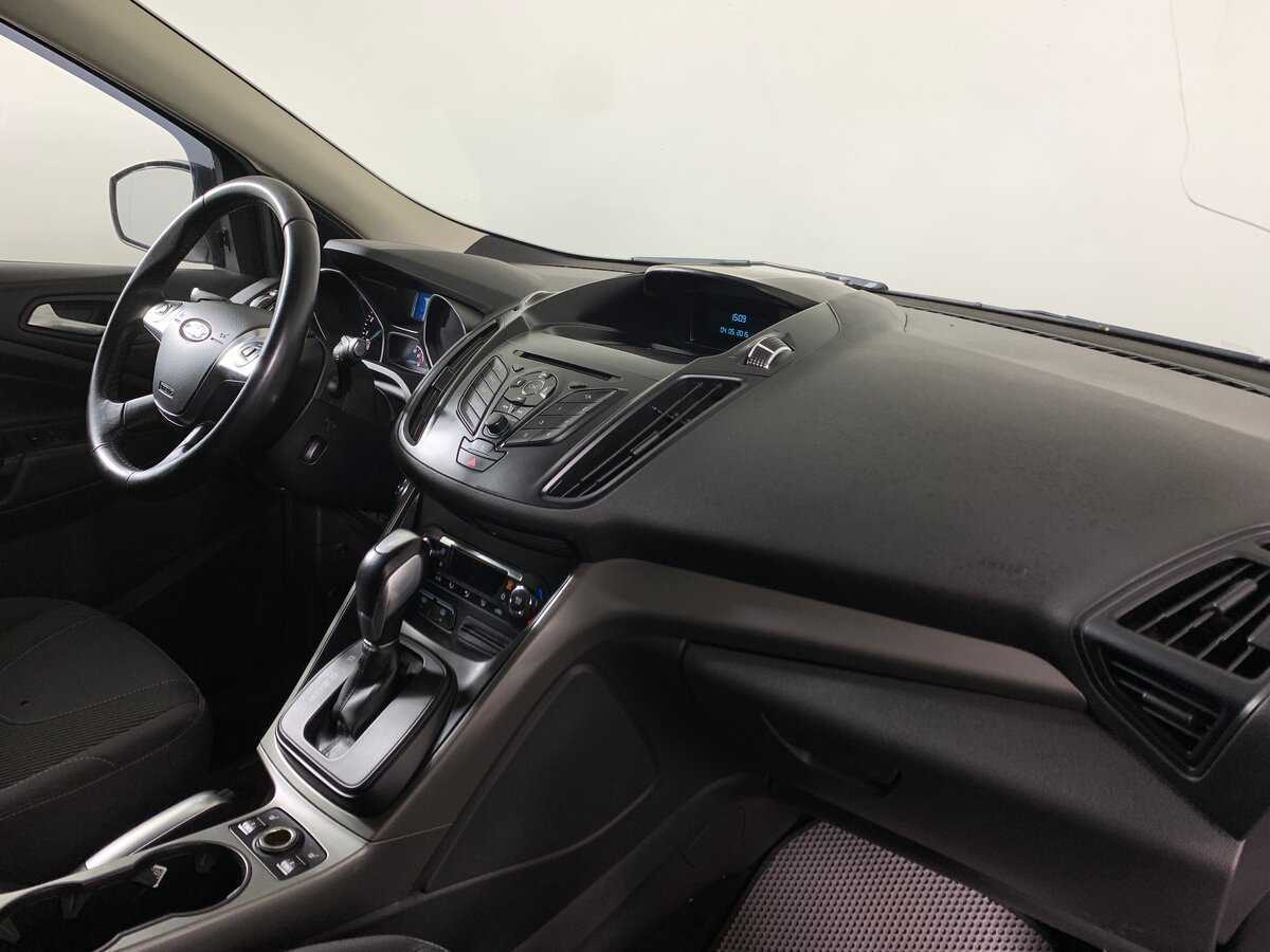 Купить Ford Kuga с пробегом. Фото: #12