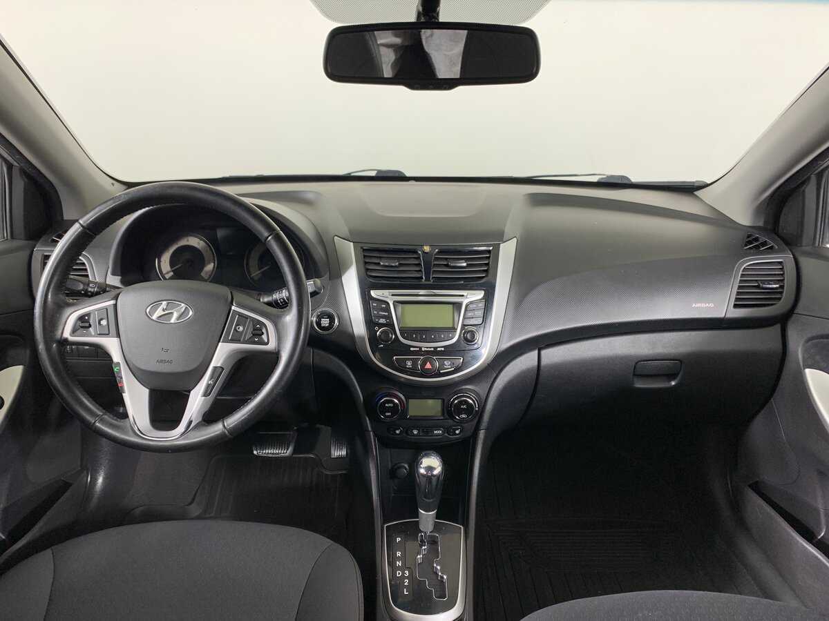 Купить Hyundai Solaris с пробегом. Фото: #12