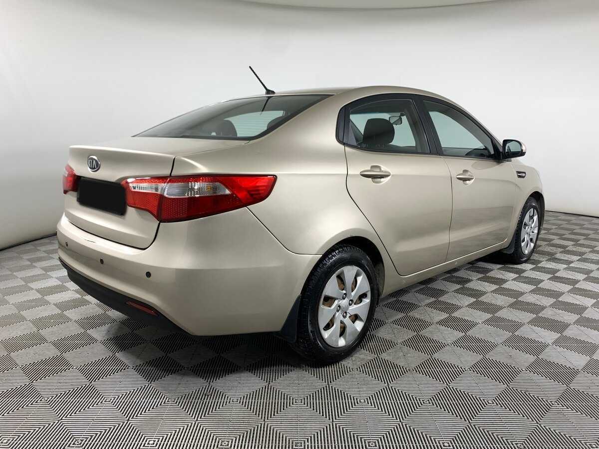 Купить Kia Rio с пробегом. Фото: #4