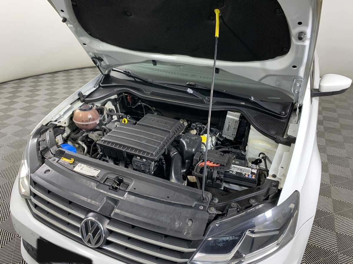 Купить Volkswagen Polo с пробегом. Фото: #10