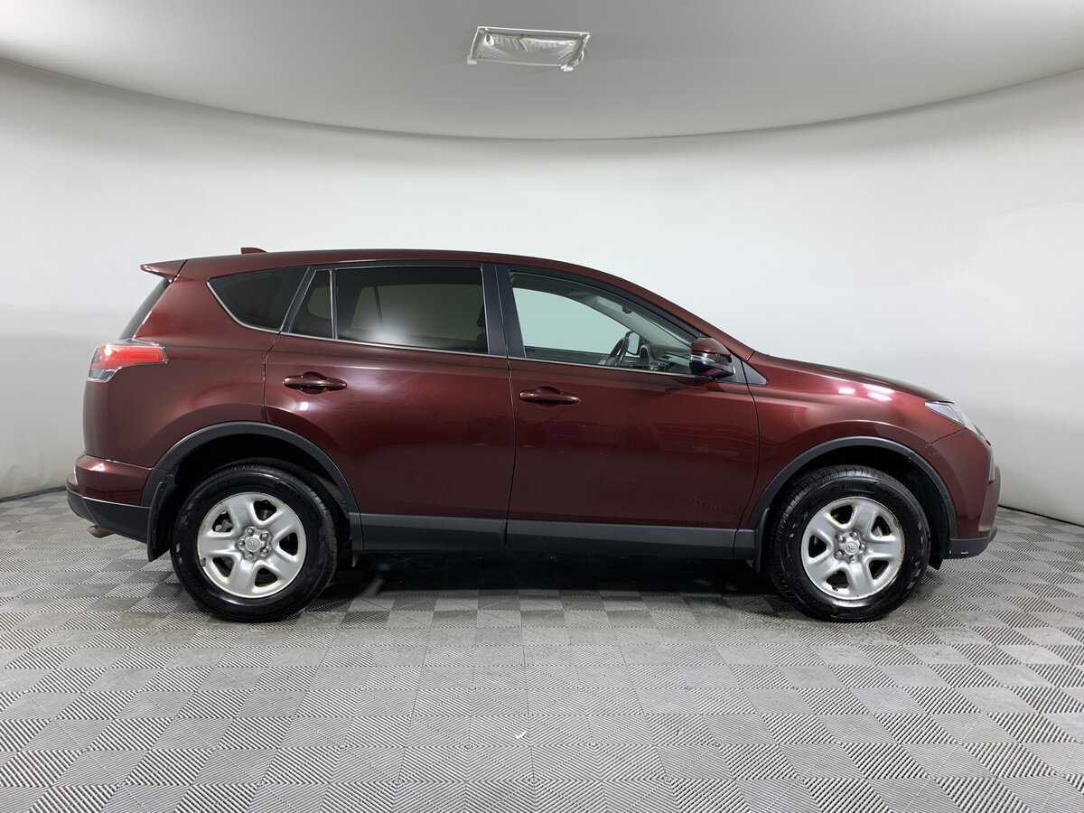 Купить Toyota RAV4 с пробегом. Фото: #3