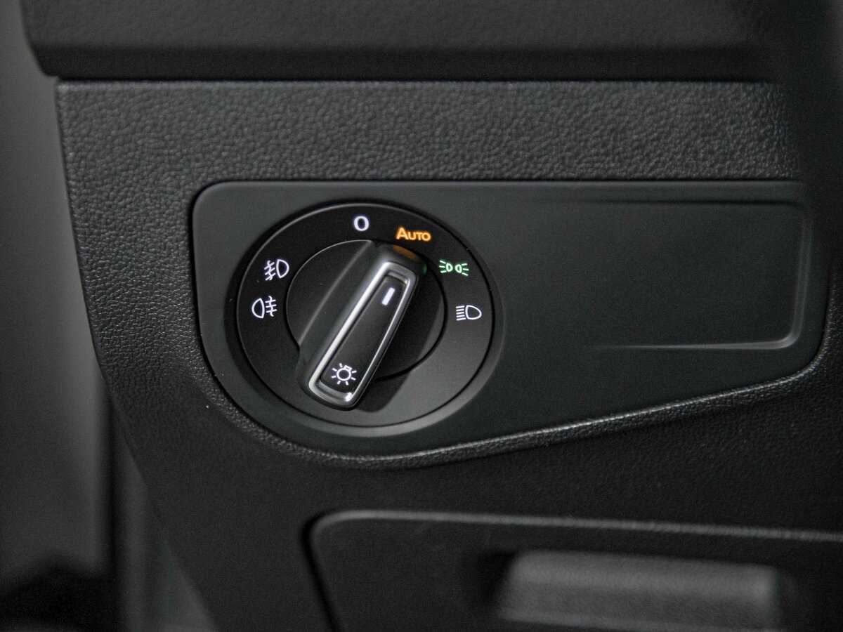 Купить Volkswagen Tiguan с пробегом. Фото: #12
