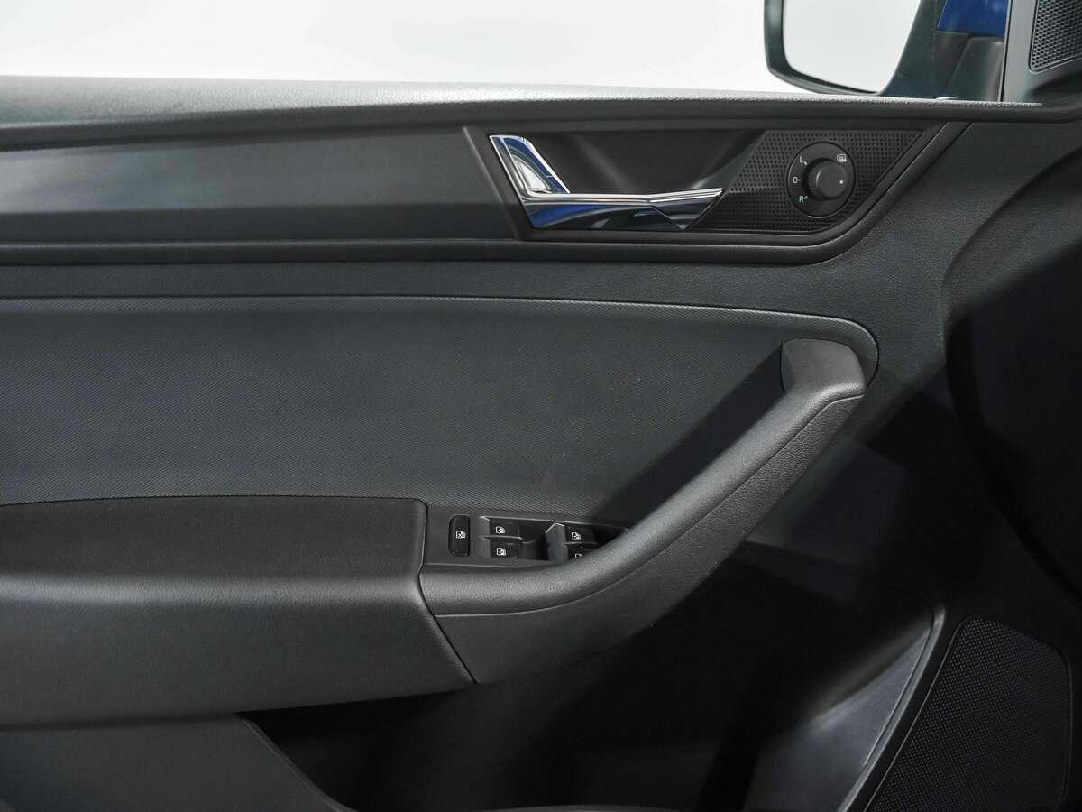 Купить Skoda Rapid с пробегом. Фото: #11