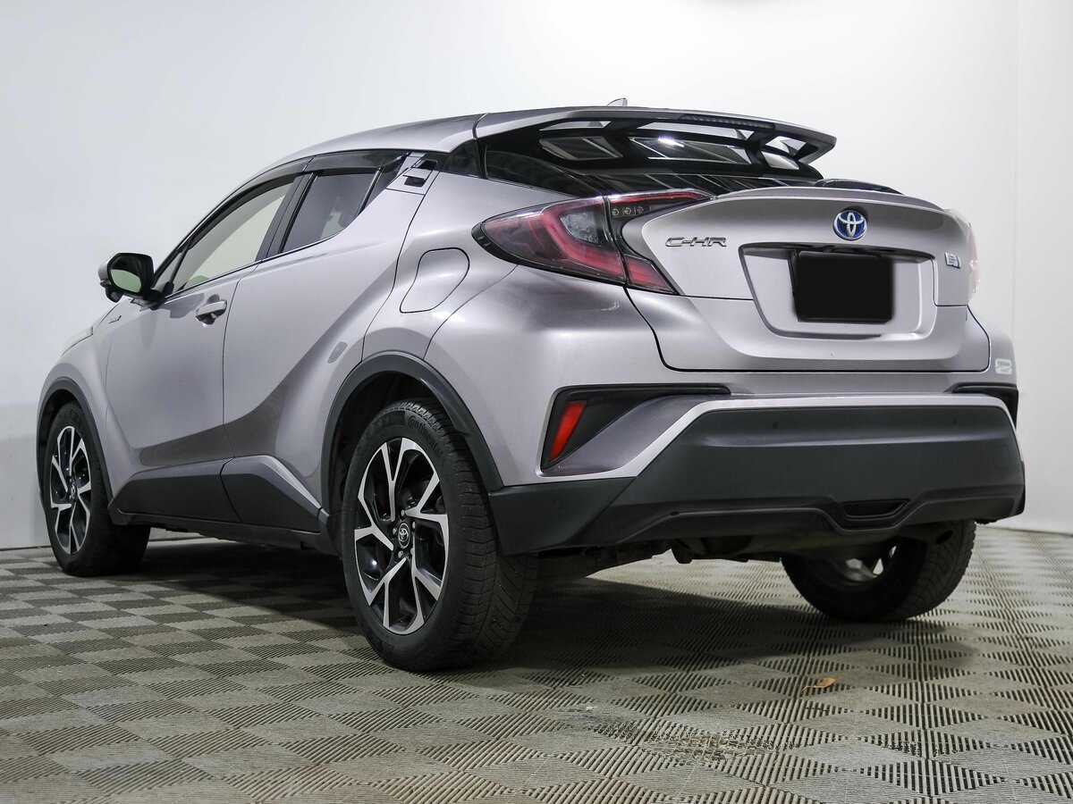 Купить Toyota C-HR с пробегом. Фото: #4