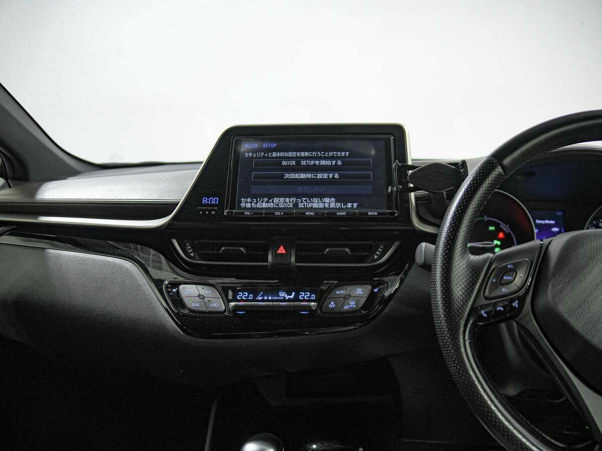 Купить Toyota C-HR с пробегом. Фото: #8