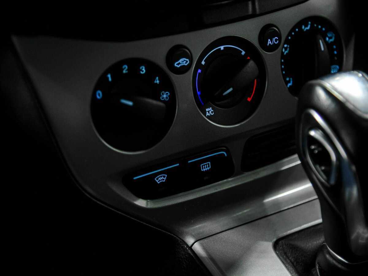 Купить Ford Focus с пробегом. Фото: #9