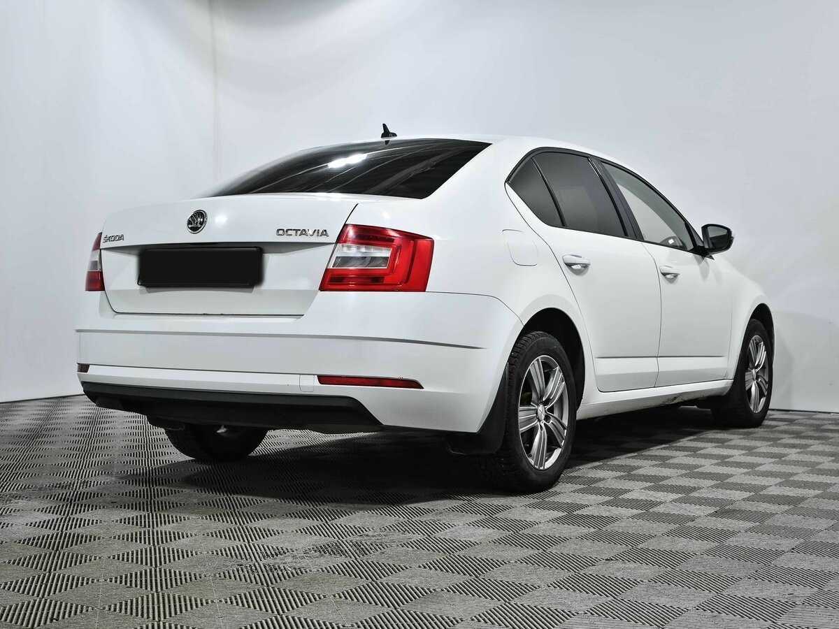 Купить Skoda Octavia с пробегом. Фото: #2