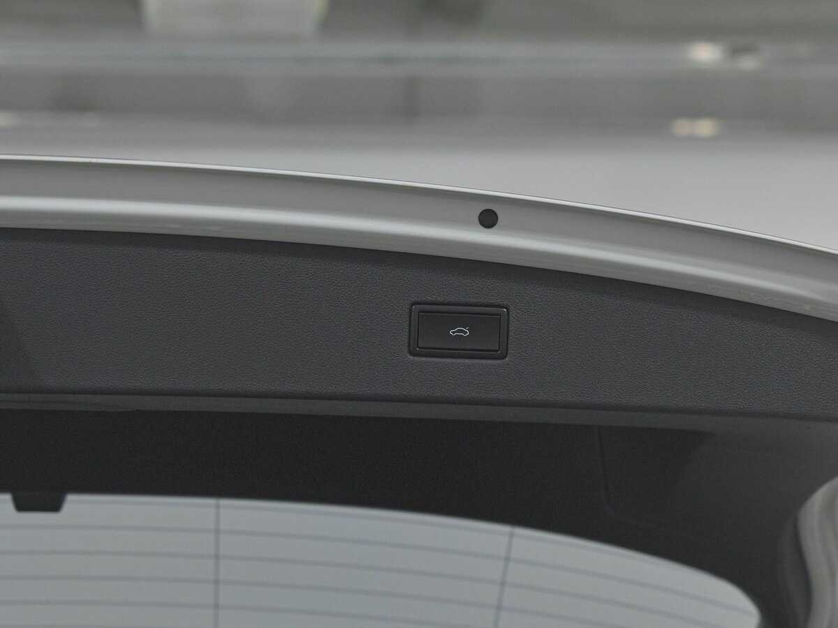 Купить Volkswagen Tiguan с пробегом. Фото: #17