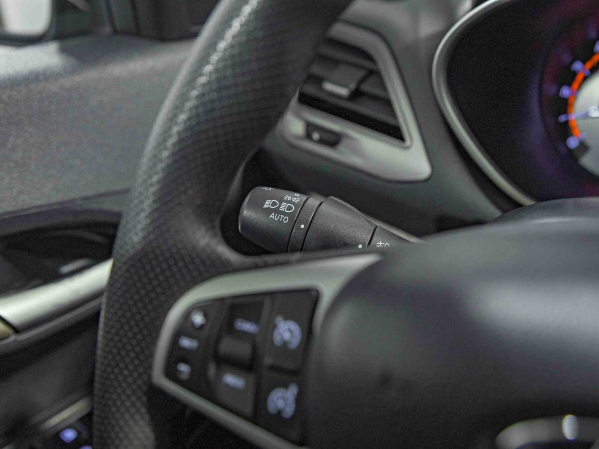 Купить Lada (ВАЗ) Vesta с пробегом. Фото: #7