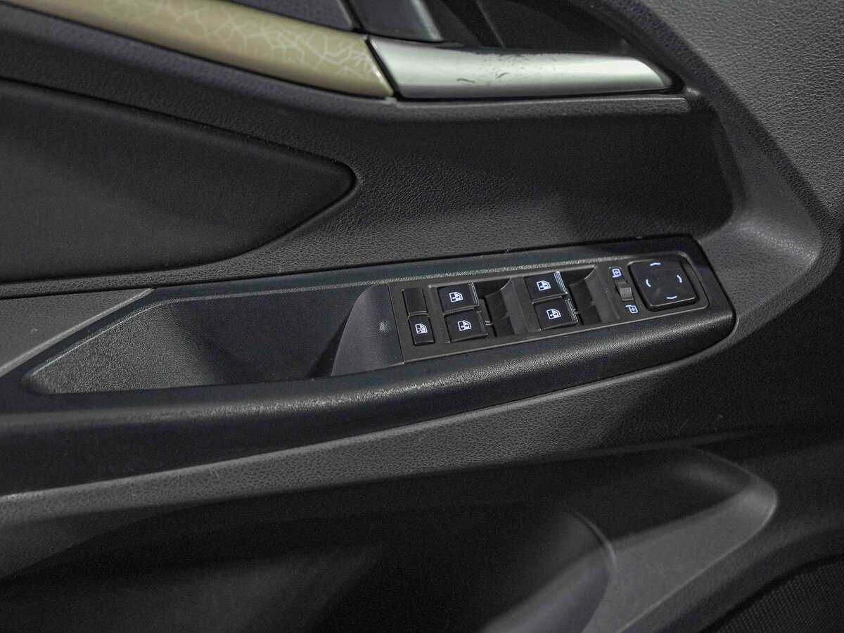 Купить Lada (ВАЗ) Vesta с пробегом. Фото: #13