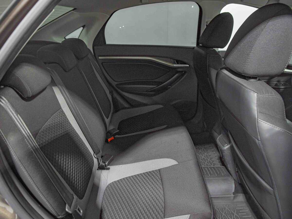 Купить Lada (ВАЗ) Vesta с пробегом. Фото: #14