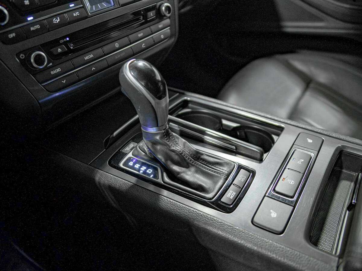 Купить Hyundai Genesis с пробегом. Фото: #14