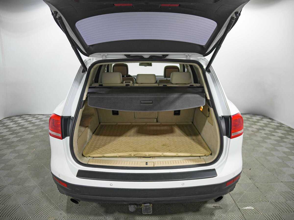Купить Volkswagen Touareg с пробегом. Фото: #19