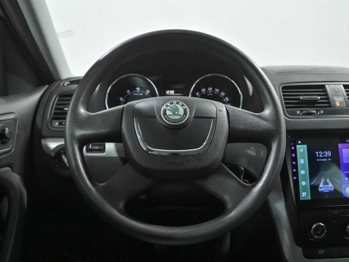 Купить Skoda Yeti с пробегом. Фото: #7