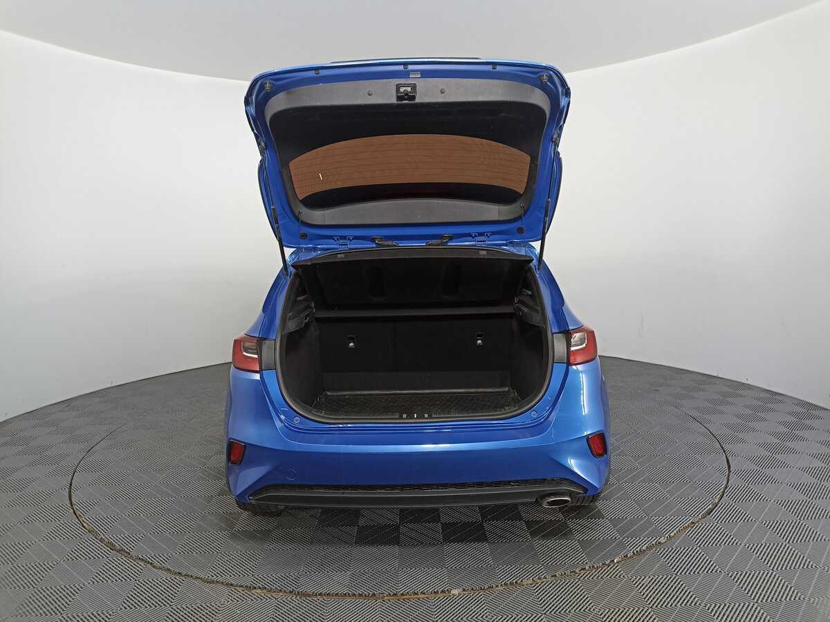 Купить Kia Ceed с пробегом. Фото: #9
