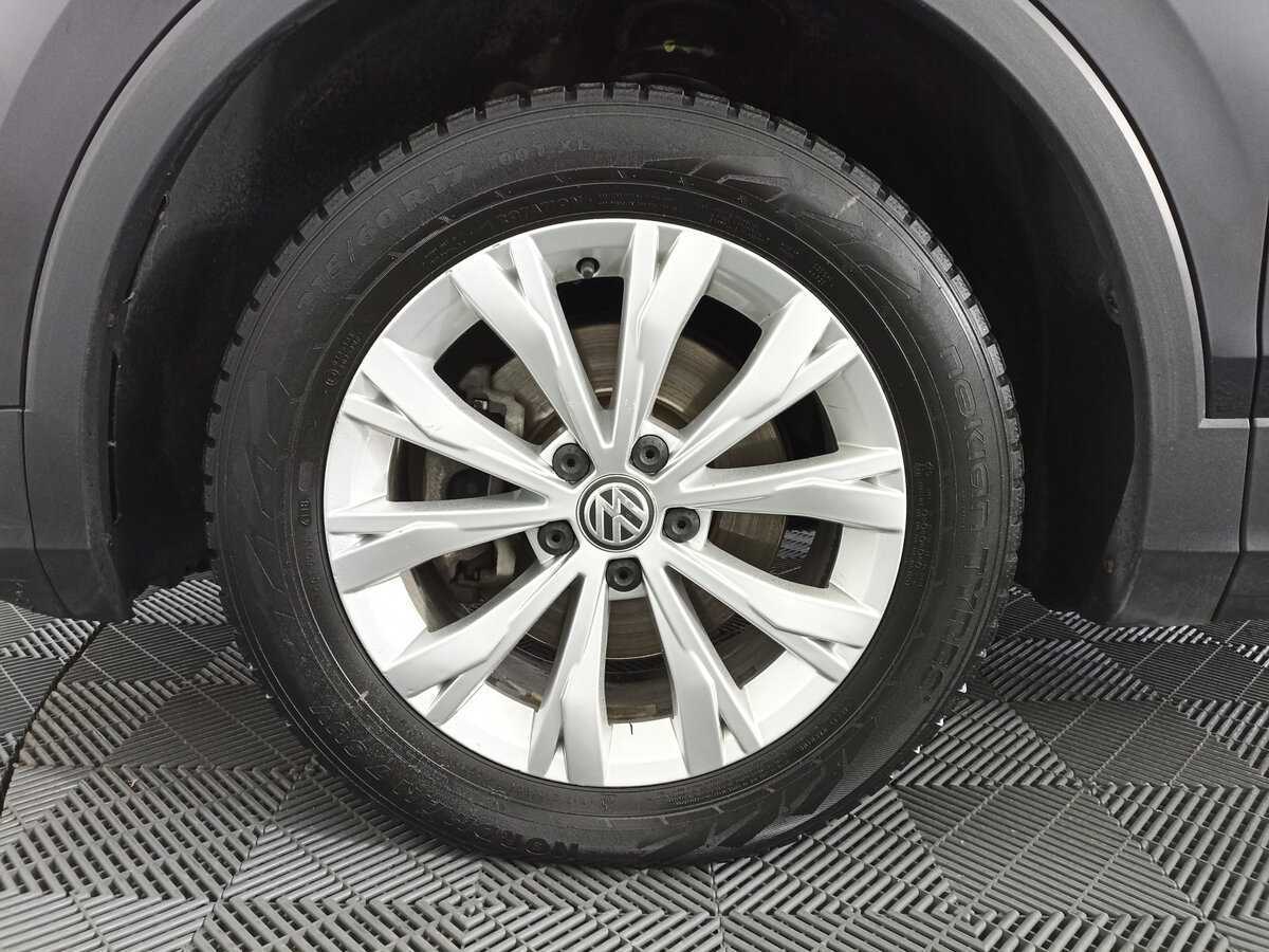 Купить Volkswagen Tiguan с пробегом. Фото: #17
