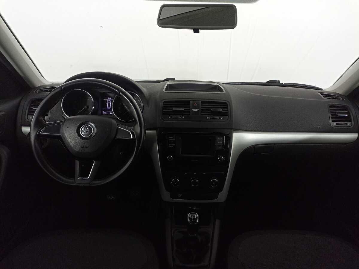 Купить Skoda Yeti с пробегом. Фото: #13