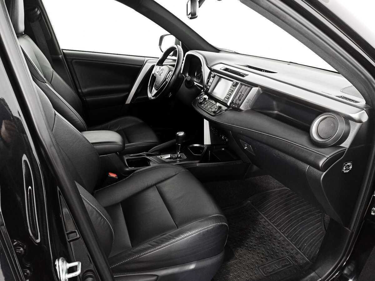 Купить Toyota RAV4 с пробегом. Фото: #7