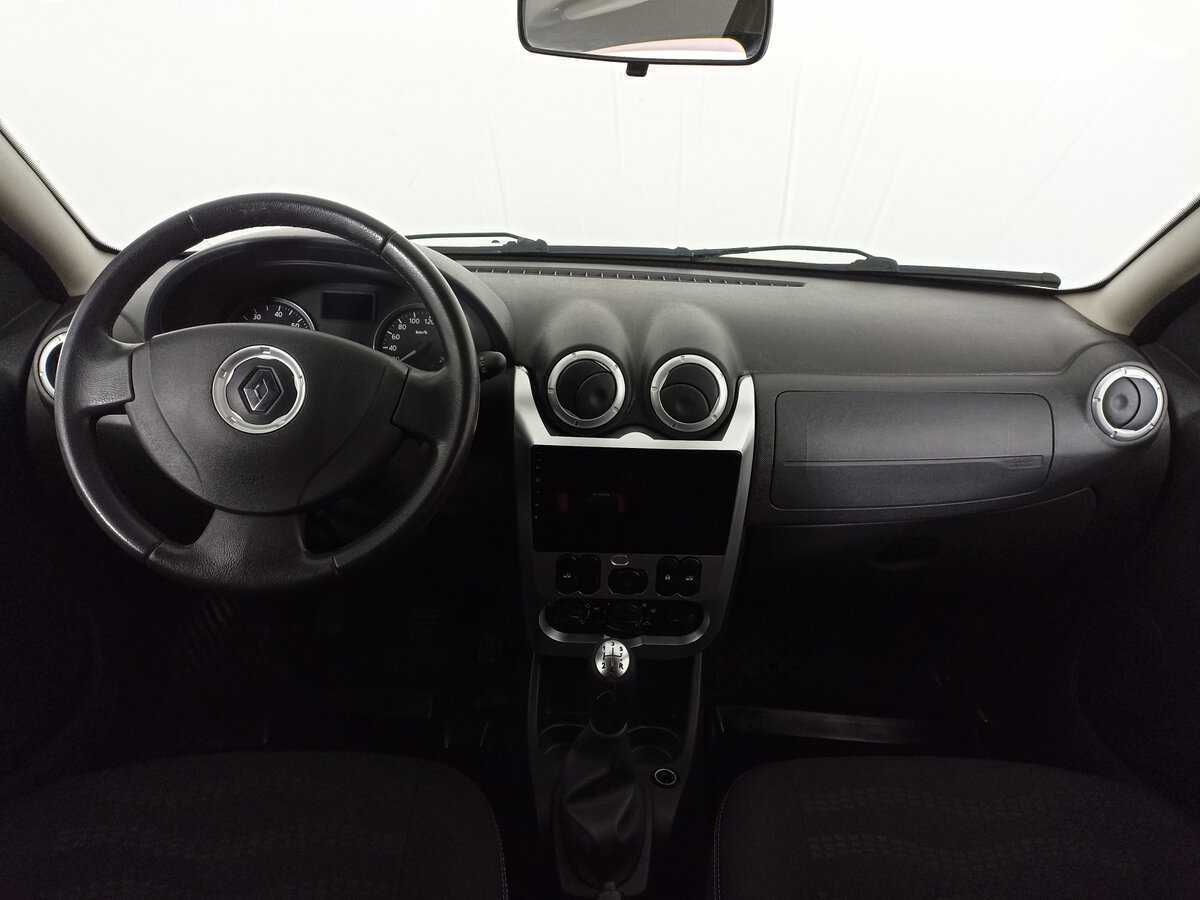 Купить Renault Sandero с пробегом. Фото: #13