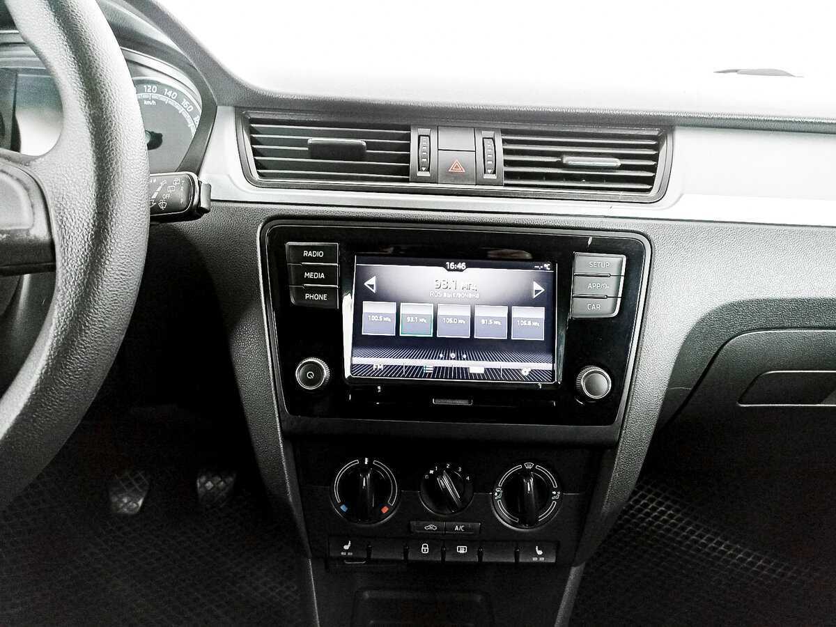 Купить Skoda Rapid с пробегом. Фото: #14