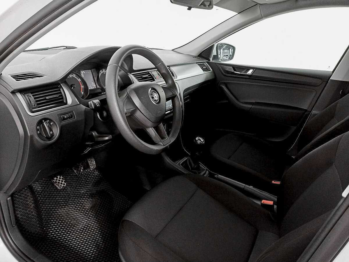 Купить Skoda Rapid с пробегом. Фото: #15