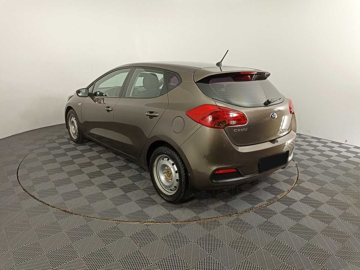 Купить Kia Ceed с пробегом. Фото: #6