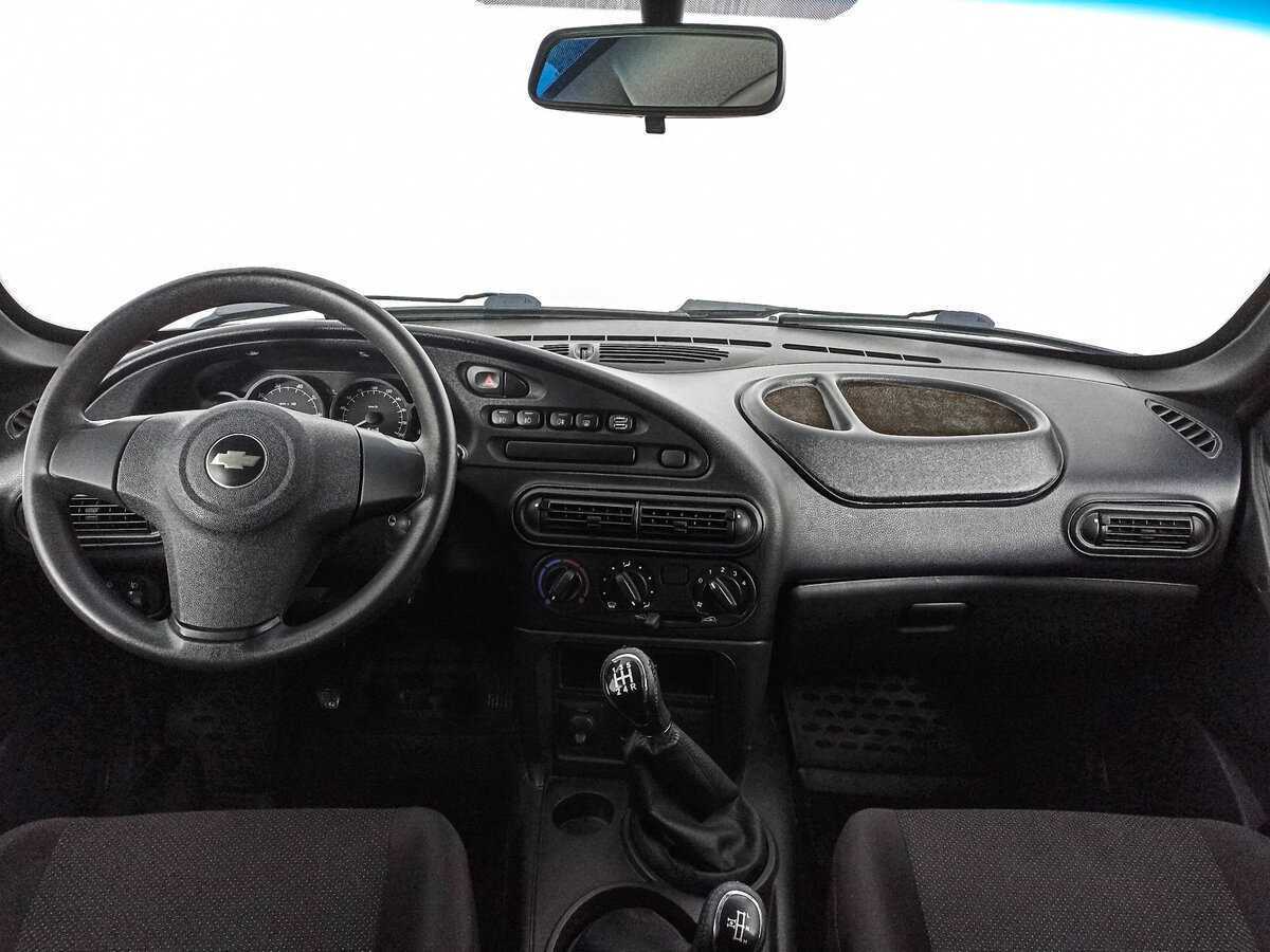 Купить Chevrolet Niva с пробегом. Фото: #11