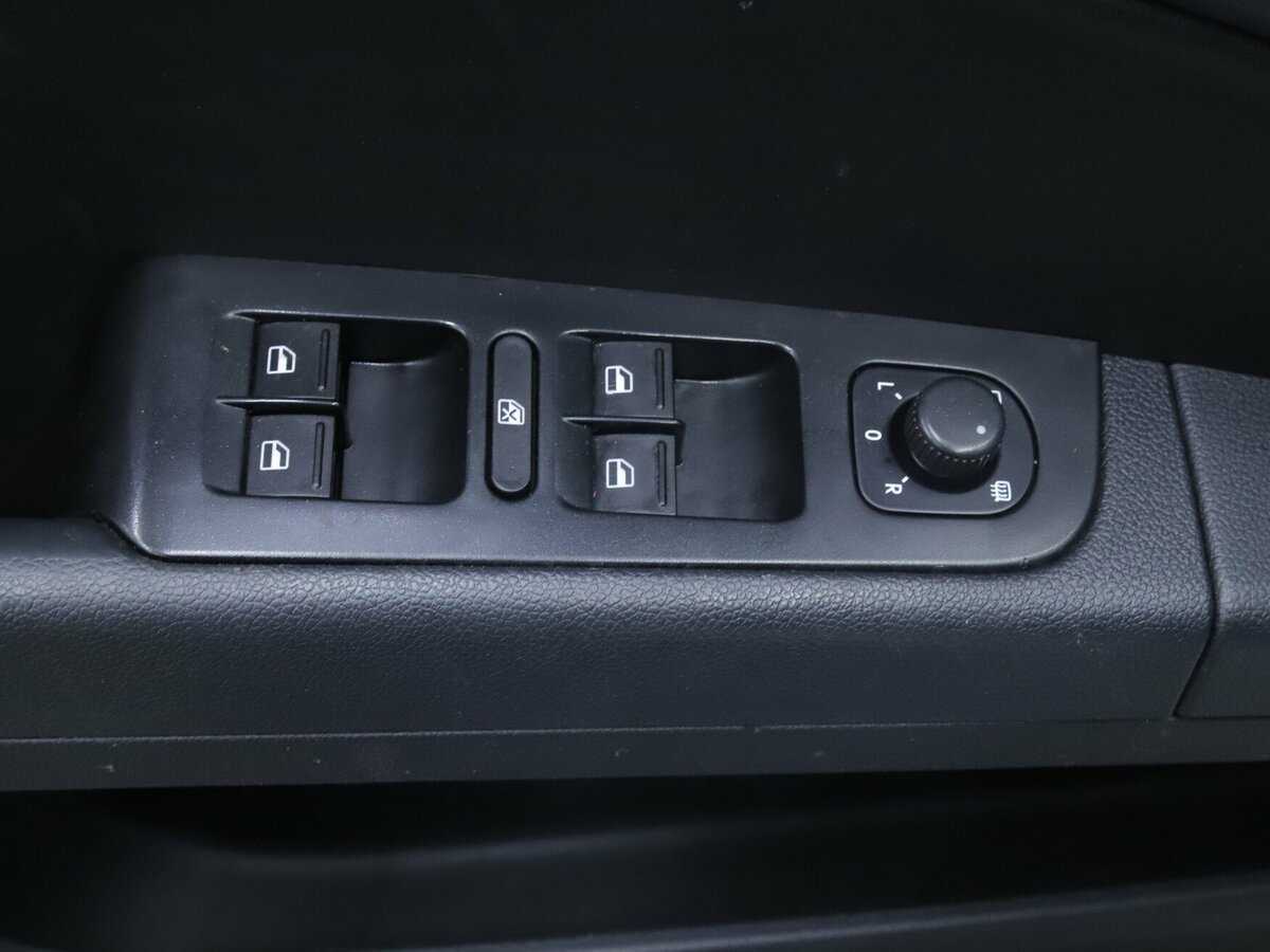 Купить Skoda Superb с пробегом. Фото: #7