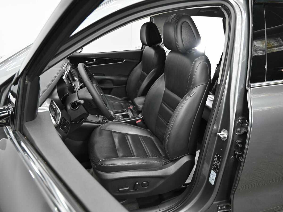 Купить Kia Sorento с пробегом. Фото: #5
