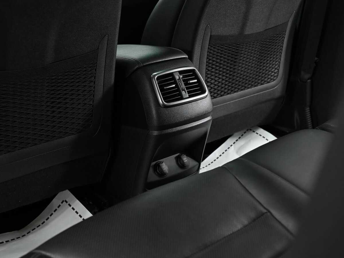 Купить Kia Sorento с пробегом. Фото: #15