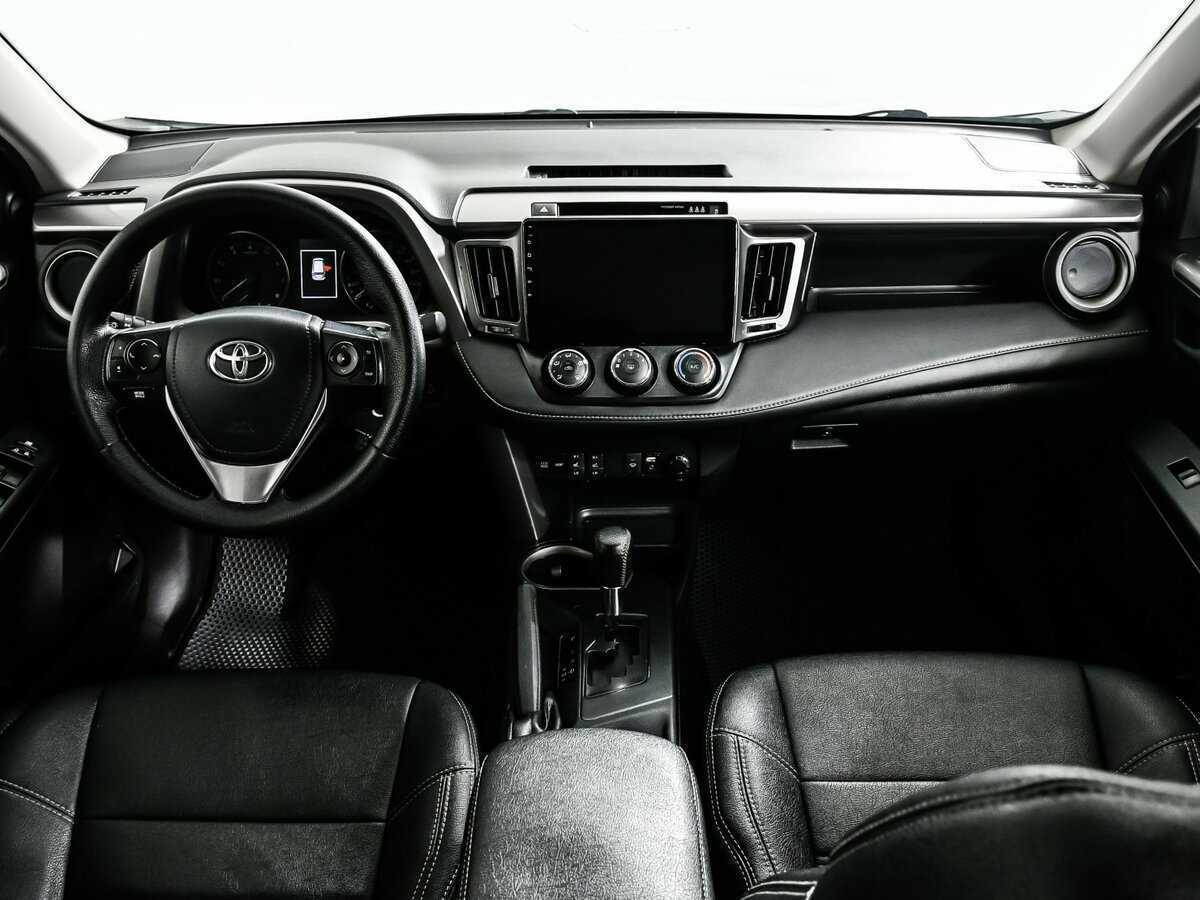 Купить Toyota RAV4 с пробегом. Фото: #9