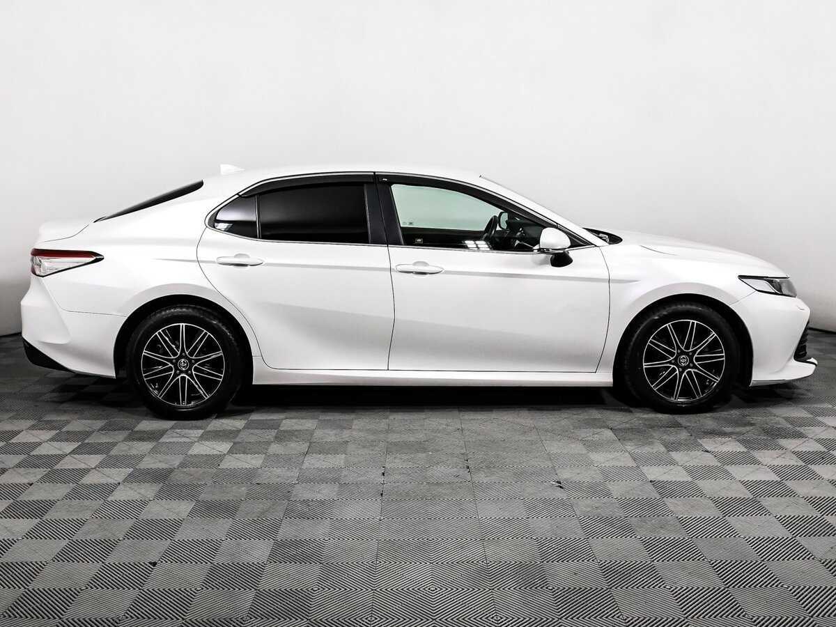 Купить Toyota Camry с пробегом. Фото: #3