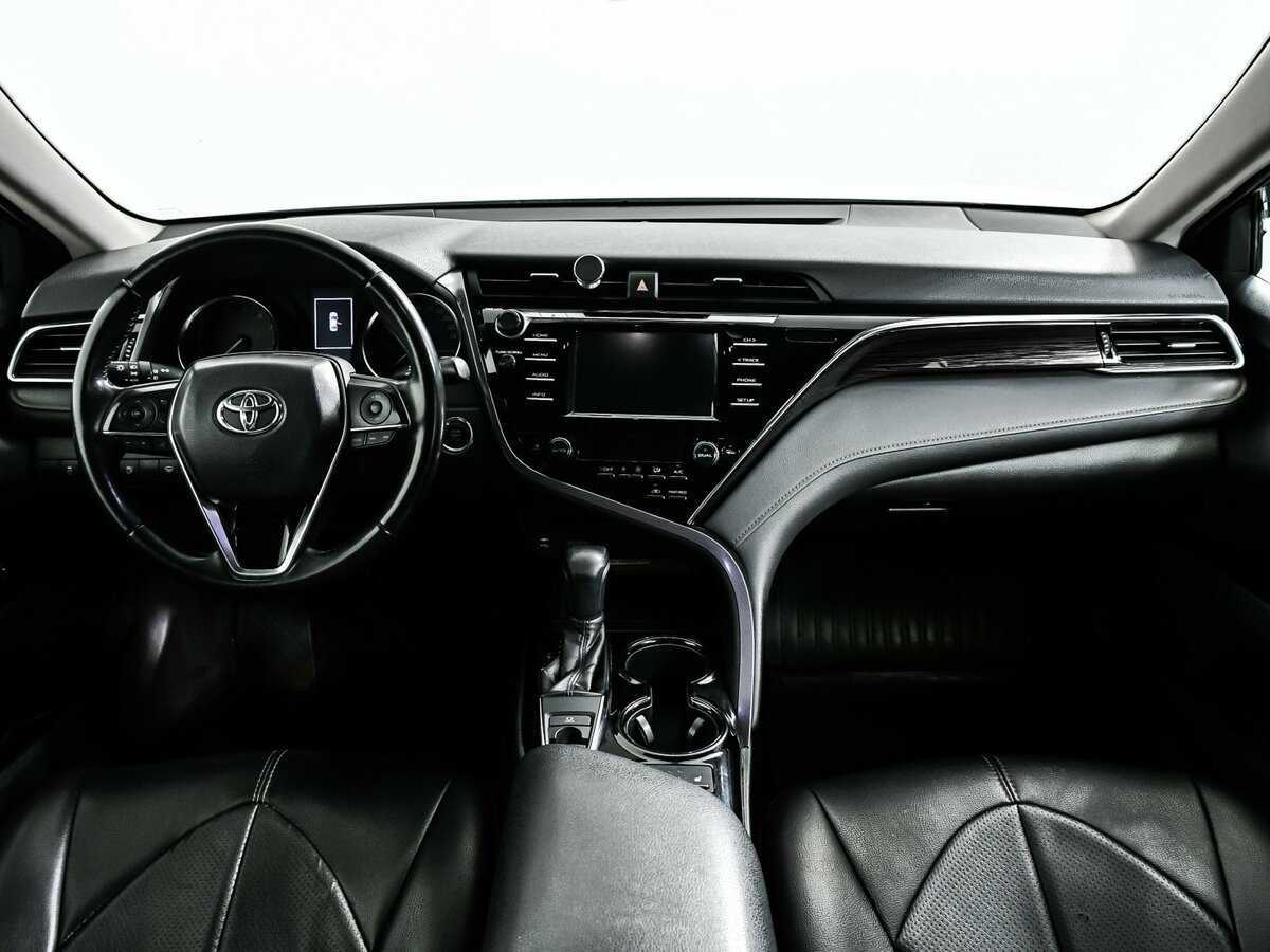 Купить Toyota Camry с пробегом. Фото: #10