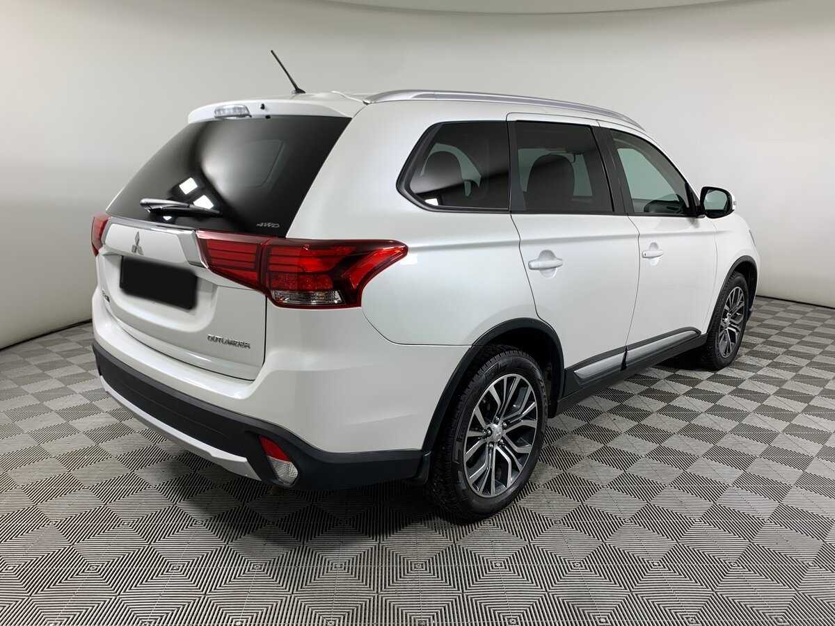 Купить Mitsubishi Outlander с пробегом. Фото: #4