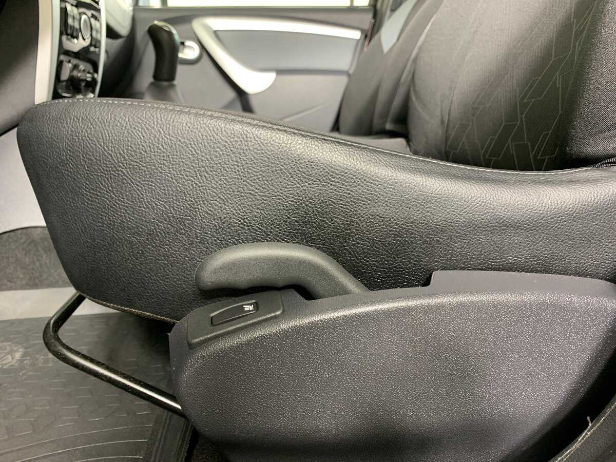 Купить Lada (ВАЗ) Largus с пробегом. Фото: #16