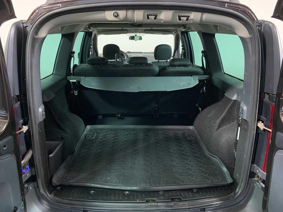 Купить Lada (ВАЗ) Largus с пробегом. Фото: #19