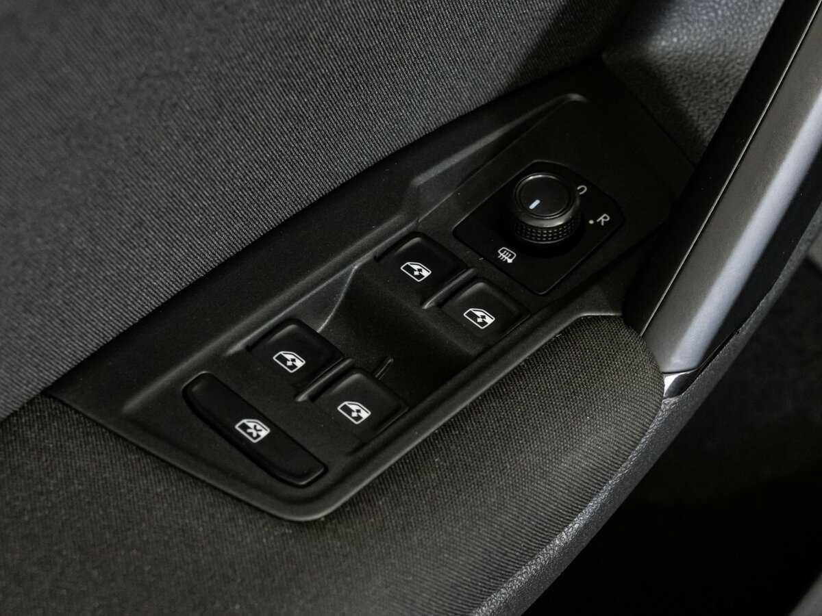 Купить Volkswagen Tiguan с пробегом. Фото: #16