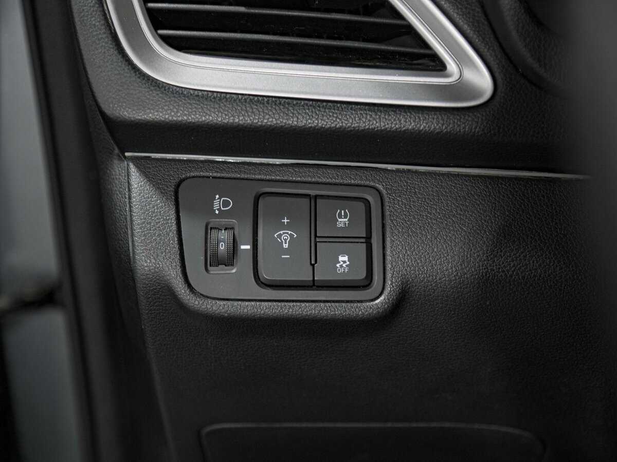 Купить Hyundai Solaris с пробегом. Фото: #11